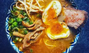 Jak zrobić pyszny ramen w domu – prosty przepis z dostępnych składników
