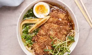 Jak ugotować makaron ramen idealnie? Proste kroki i porady dla początkujących
