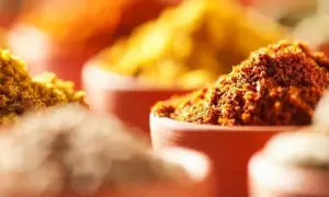 Co to jest masala? Odkryj tajemnice indyjskich przypraw i ich znaczenie