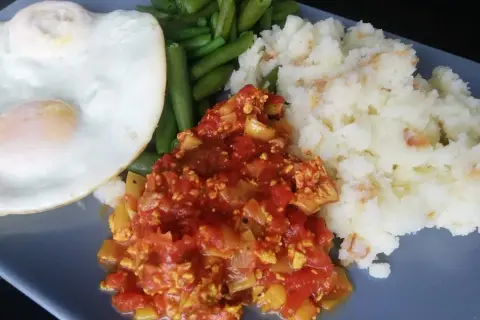 Pomysły na dodatki do tofu garam masala, które zaskoczą Twoje kubki smakowe