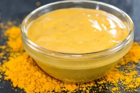 Sos curry jak zrobić - prosty przepis na aromatyczny sos, który zachwyci