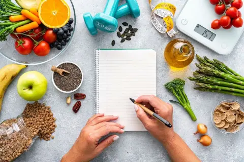 Dlaczego dieta standardowa w cateringu dietetycznym to świetny wybór? Odpowiadamy!