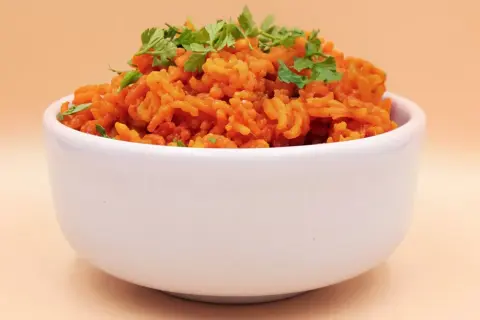 Jak ugotować ryż z curry – proste przepisy na pyszne danie