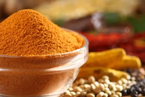 Curry na co pomaga: odkryj zdrowotne korzyści tej przyprawy