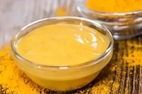 Jak zagęścić sos curry: skuteczne metody na idealną konsystencję