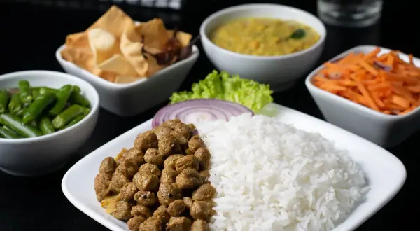 Jak smakuje curry? Odkryj niezwykłe smaki i regionalne różnice