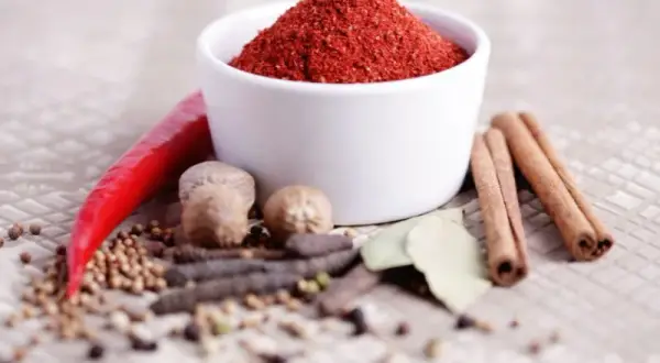 Tandoori masala do czego? Odkryj pyszne przepisy na dania!