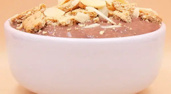 Z czym jeść pudding proteinowy, aby zwiększyć smak i wartość odżywczą?