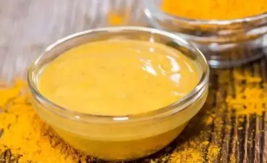 Jak zagęścić sos curry: skuteczne metody na idealną konsystencję