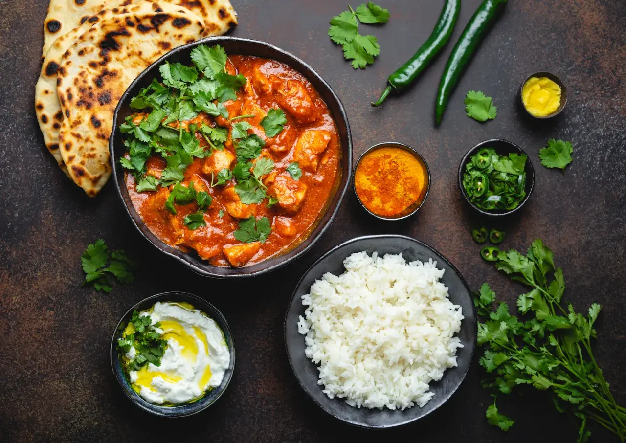 Z czym podawać curry, aby zachwycić smakiem i uniknąć nudnych dań