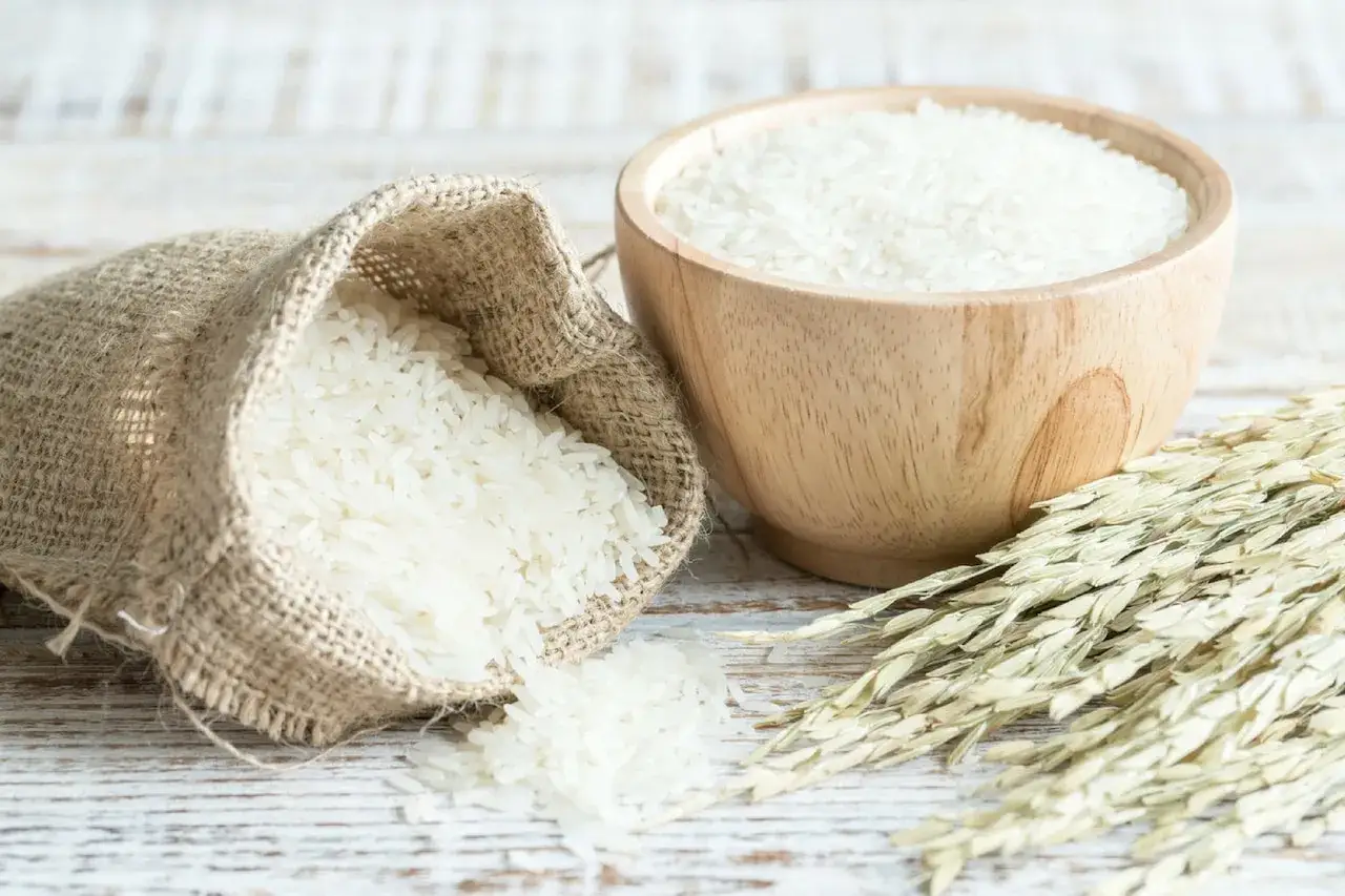 Zdjęcie Jaki ryż do curry? Odkryj najlepsze opcje dla wyjątkowego smaku