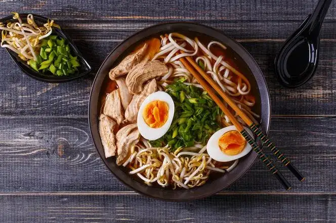 Zdjęcie Czy ramen jest zdrowy? Odkryj, co wpływa na jego wartość odżywczą