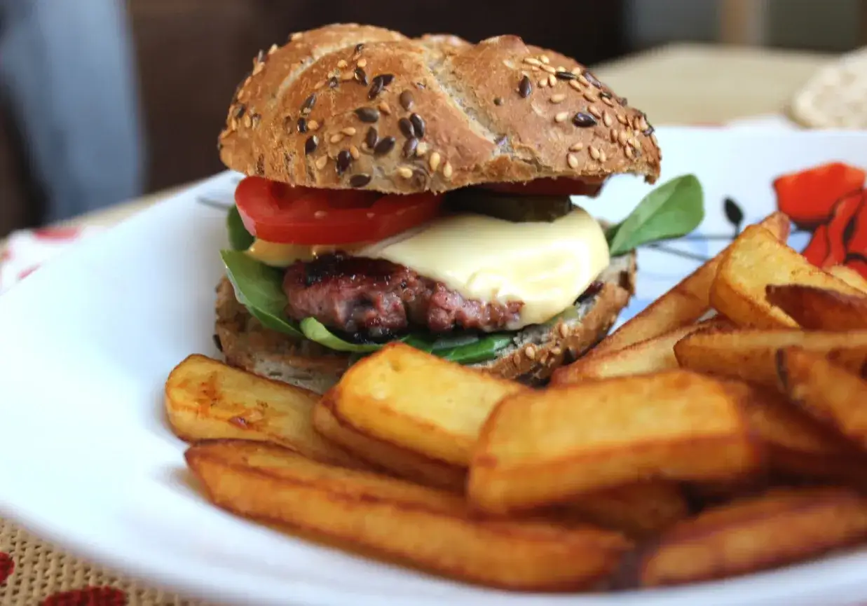 Zdjęcie Jak zrobić kotlety wołowe do hamburgerów, które zachwycą smakiem