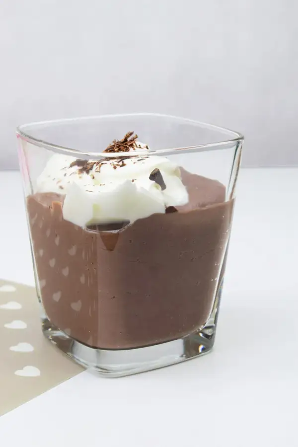 Jak zrobić pudding proteinowy – prosty przepis na zdrową przekąskę bez wyrzeczeń